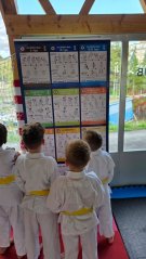 ZKUŠEBNÍ ŘÁDY - Roll up